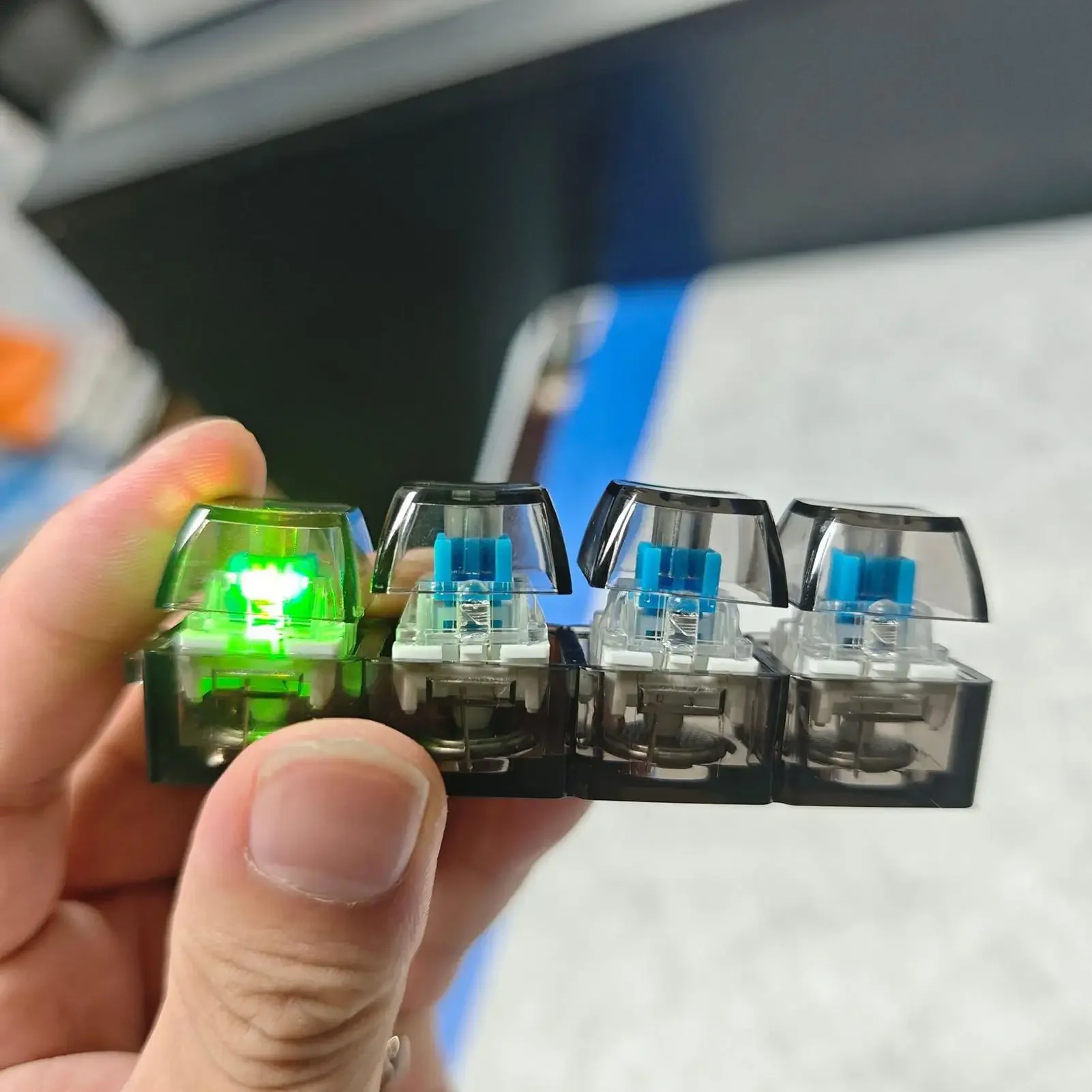 1/2pcs LED Keyboard Keycap Str - огляд і ціна Office Tech And Gadgets